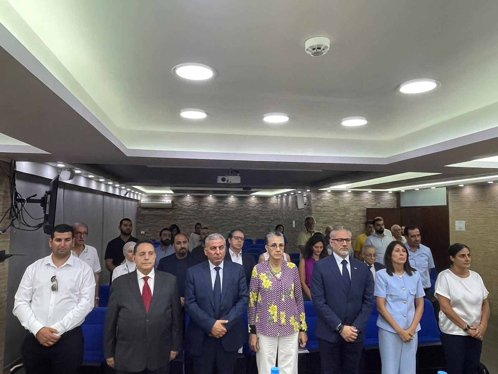 جلسةً مغلقة حول البحث الاستقصائي عن أنهار عكار